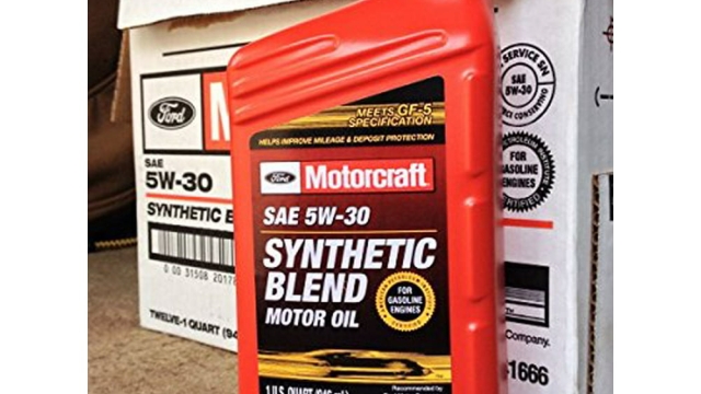 The Benefits of Switching to Synthetic Oil: A Smoother Ride for Your Engine