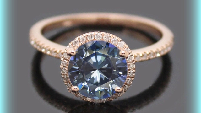 Sparkle Without the Price Tag: The Beauty of Moissanite Engagement Rings