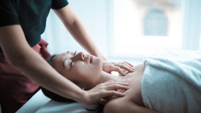 Unwind and Revitalize: The Art of Thai and Full Body Massage