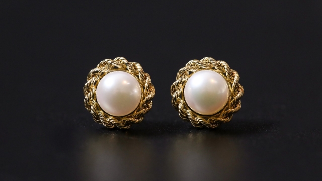 The History and Meaning Behind Charm Bracelets